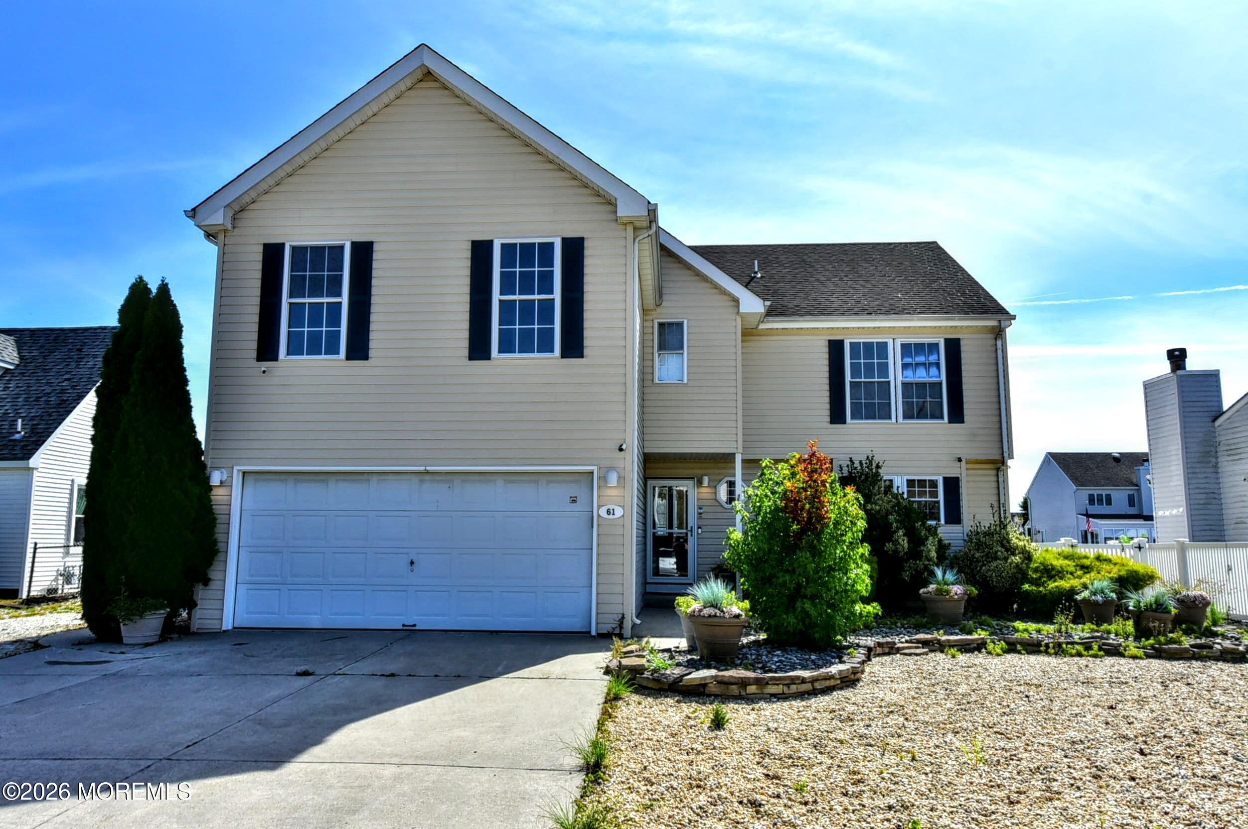 61 Ocean Gate Ave, Bayville, NJ 08721