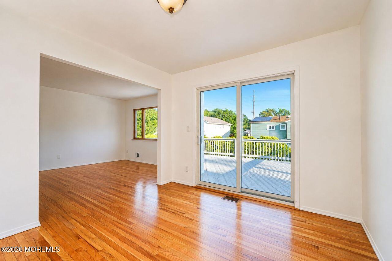6 Ennis Dr, Hazlet, NJ 07730 photo