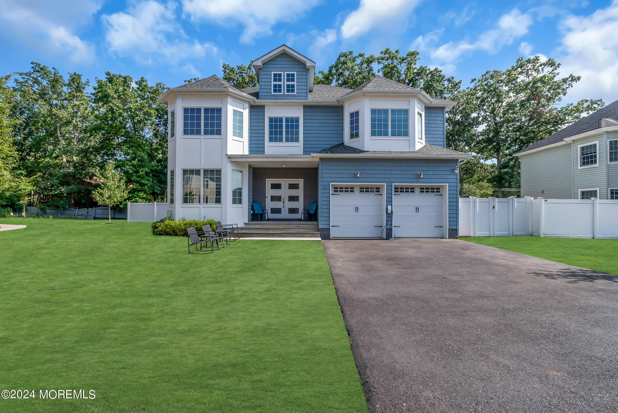8 Sarah Ln, Eatontown, NJ 07724