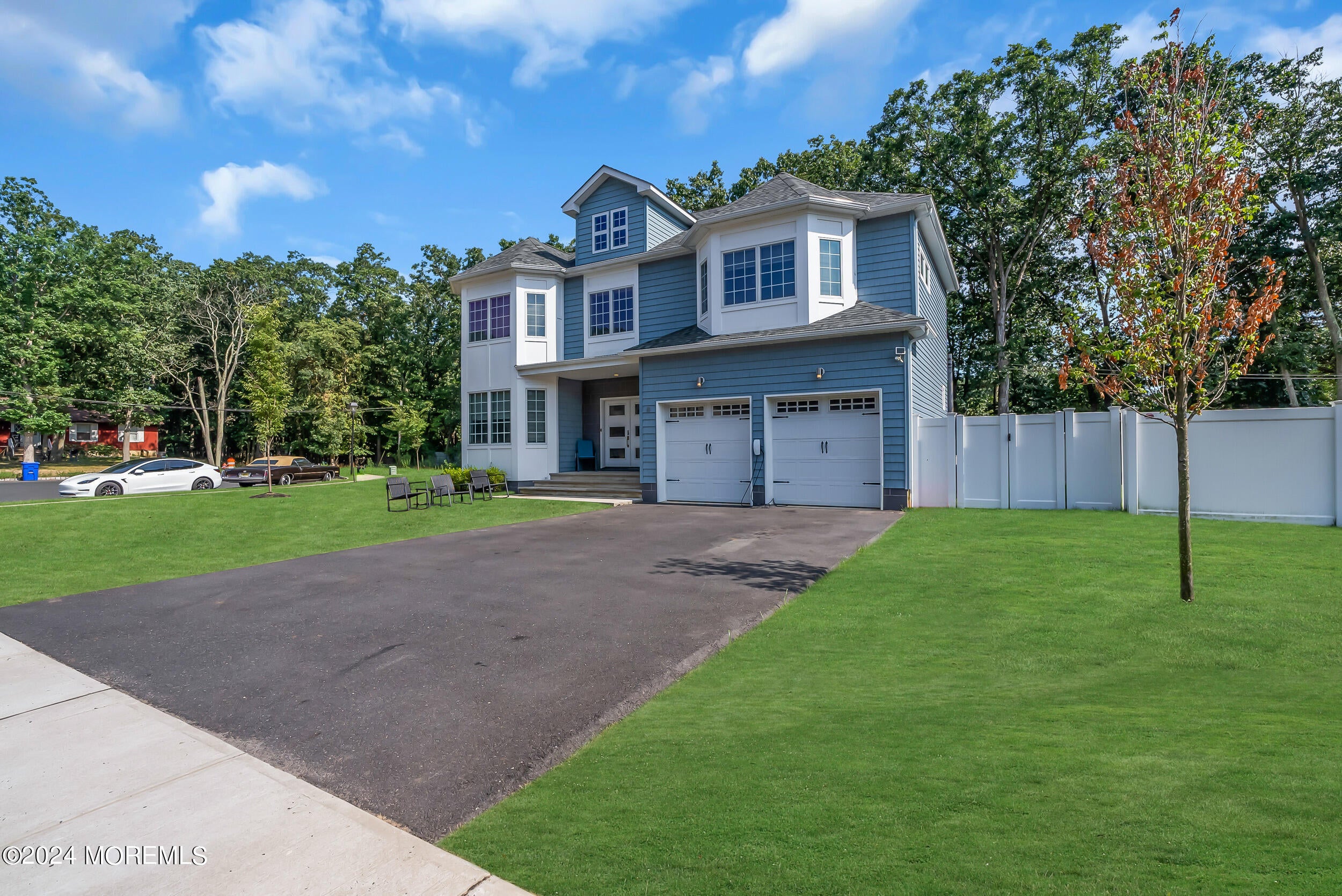 8 Sarah Ln, Eatontown, NJ 07724 photo