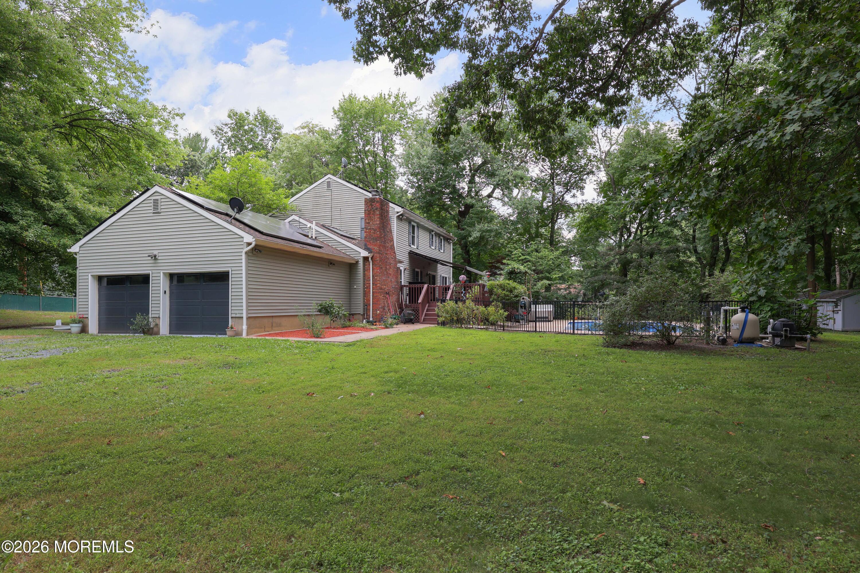 139 Sleepy Hollow Rd, Red Bank, NJ 07701 photo