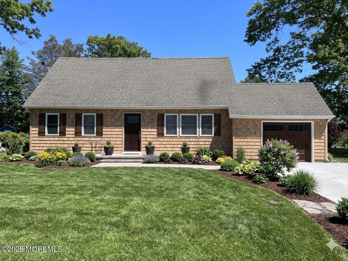 122 Oakwood Pl, Forked River, NJ 08731