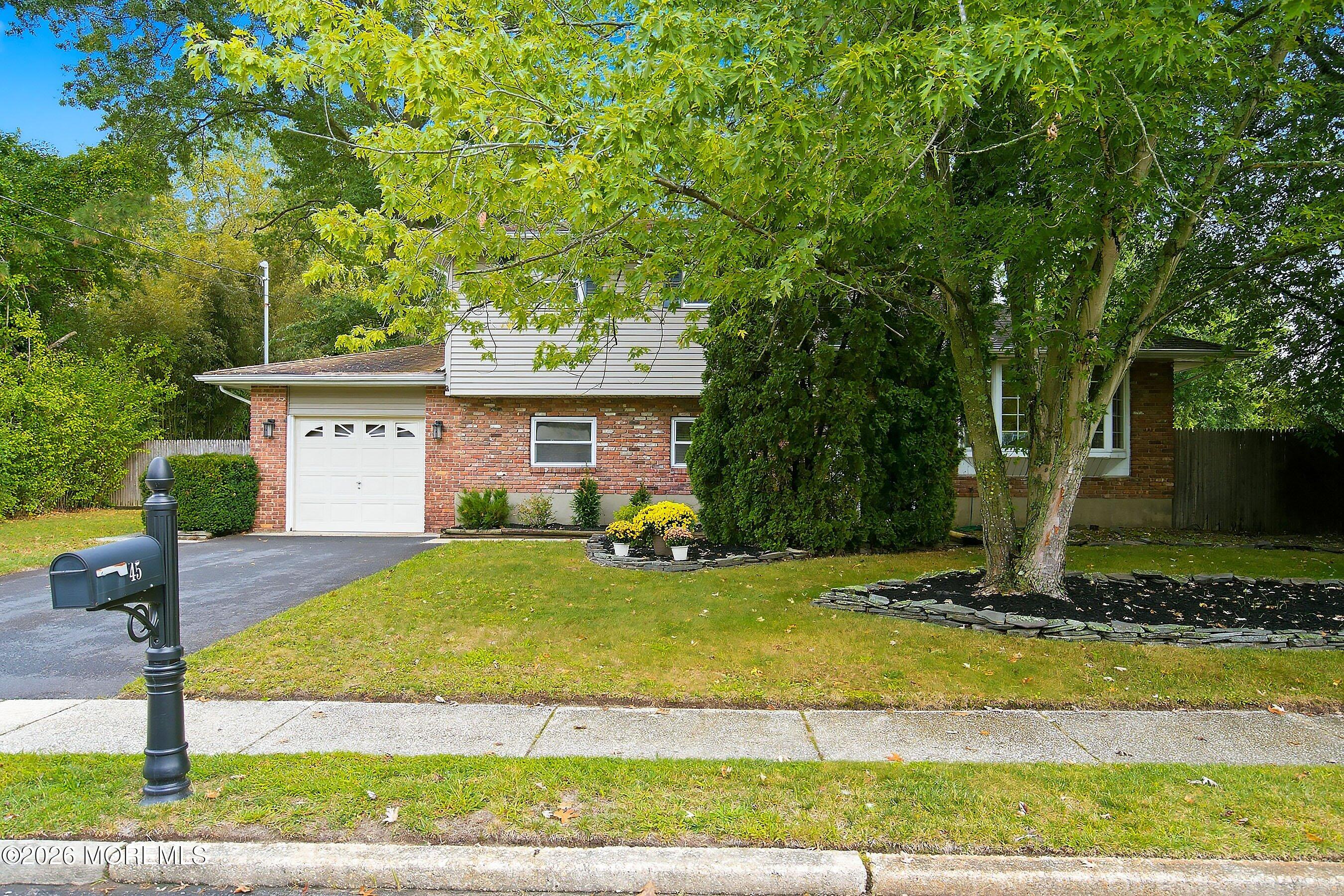 45 Oak Terrace, Howell, NJ 07731 photo