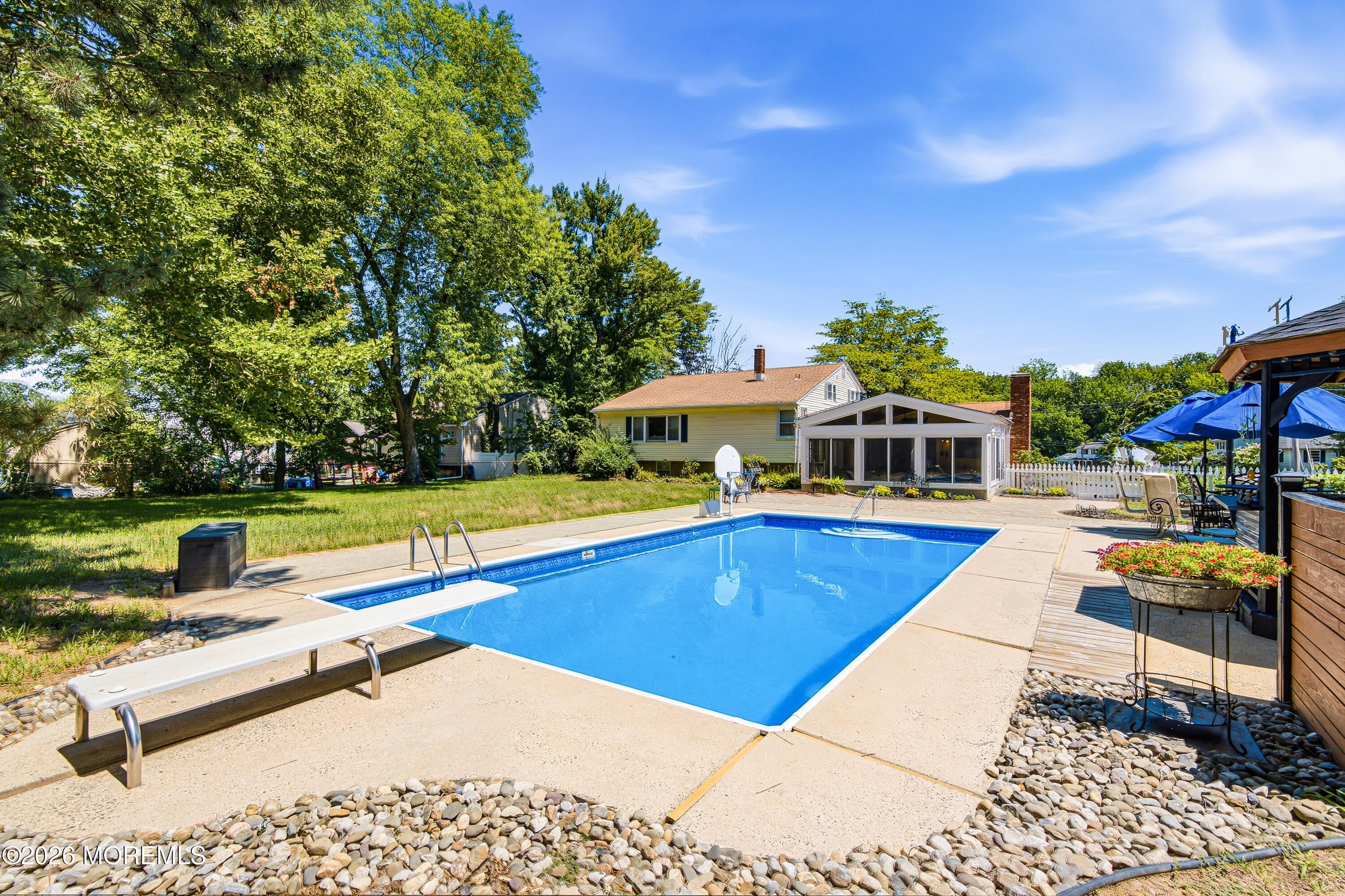 40 Millbrook Dr, New Monmouth, NJ 07748