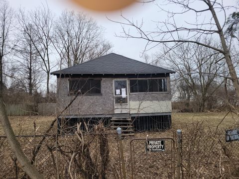 Single Family Residence in Romulus MI 11114 Whitehorn Street.jpg