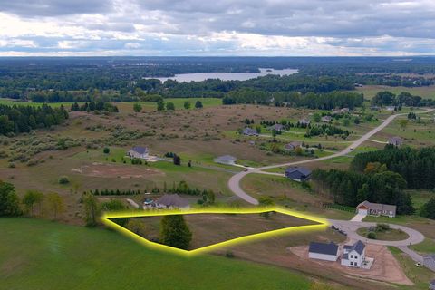  in Traverse City MI VL Tyler Hiils Drive.jpg