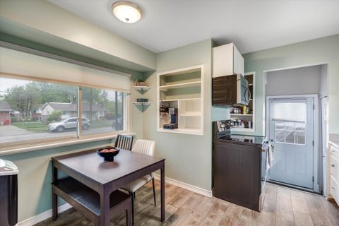 Single Family Residence in Westland MI 31134 Somerset Avenue 8.jpg