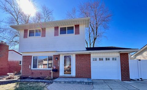 Single Family Residence in Romulus MI 37647 WESTVALE Street.jpg