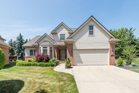 Condominium in Plymouth MI 47130 Hunters Park Drive.jpg