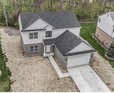 Single Family Residence in Belleville MI 7055 Amanda Drive.jpg