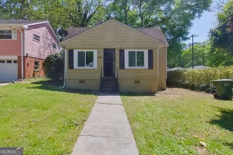 Single Family Residence in Atlanta GA 2200 Larchwood Road.jpg