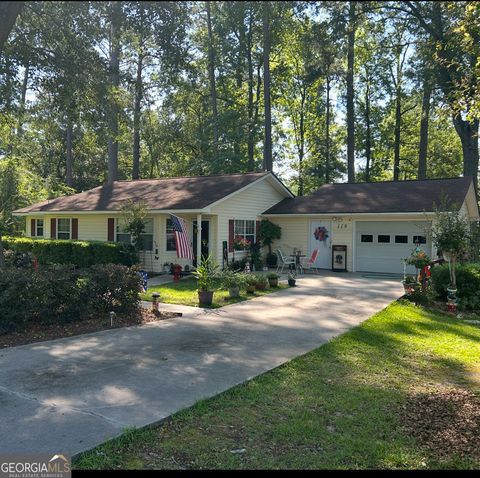 Single Family Residence in Cochran GA 119 W Peter Street.jpg