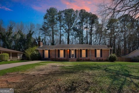 Single Family Residence in Griffin GA 1614 Pinebrook Drive.jpg