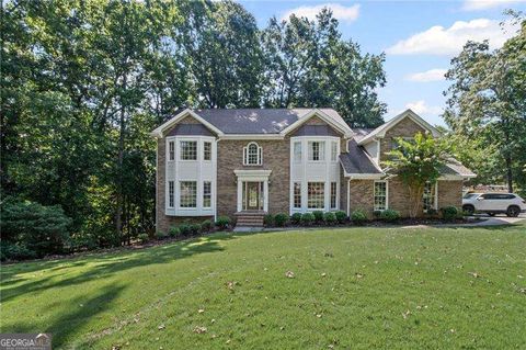 Single Family Residence in Roswell GA 925 Ferncroft Court.jpg