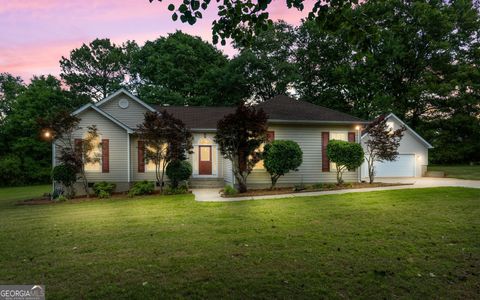Single Family Residence in Williamson GA 41 Williamson Trace.jpg