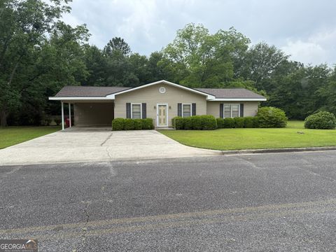 Single Family Residence in Eastman GA 5841 Fitzgerald Street.jpg