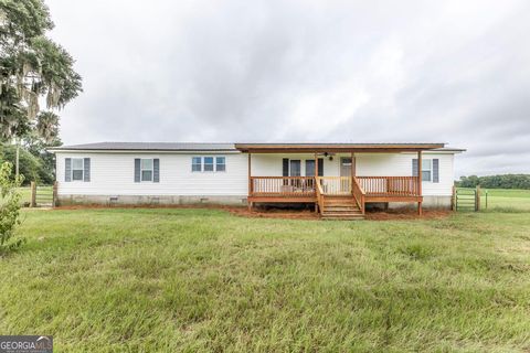 Mobile Home in Hawkinsville GA 131 Griffin Road.jpg