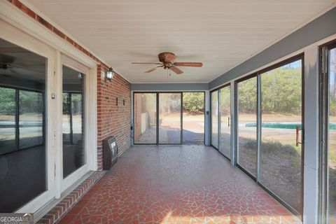 Single Family Residence in Barnesville GA 105 Skyline Drive 31.jpg
