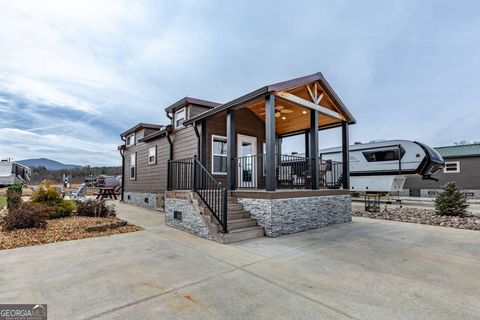 Single Family Residence in Blairsville GA 449 Mountain Creek Road.jpg