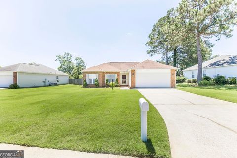 Single Family Residence in Bonaire GA 113 Castle Pines Drive.jpg