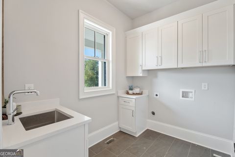 Single Family Residence in Milton GA 16500 Hopewell Road 23.jpg