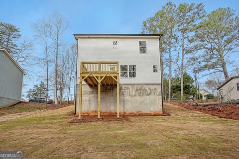 Single Family Residence in Gainesville GA 6510 Crystal Cove Trail 3.jpg