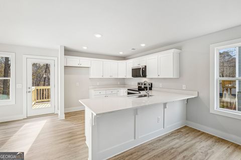 Single Family Residence in Gainesville GA 6510 Crystal Cove Trail 9.jpg