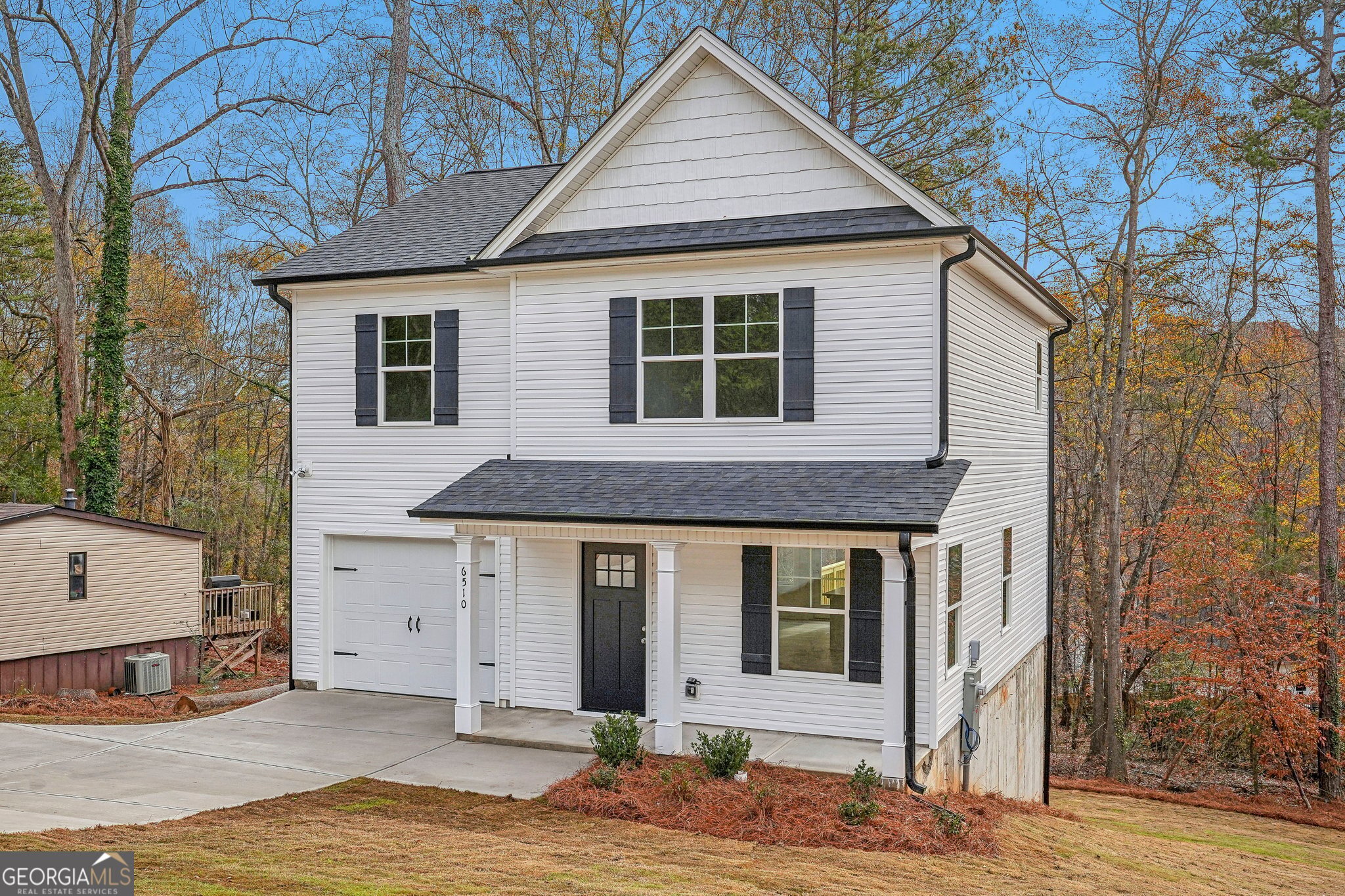 Single Family Residence in Gainesville GA 6510 Crystal Cove Trail 43.jpg
