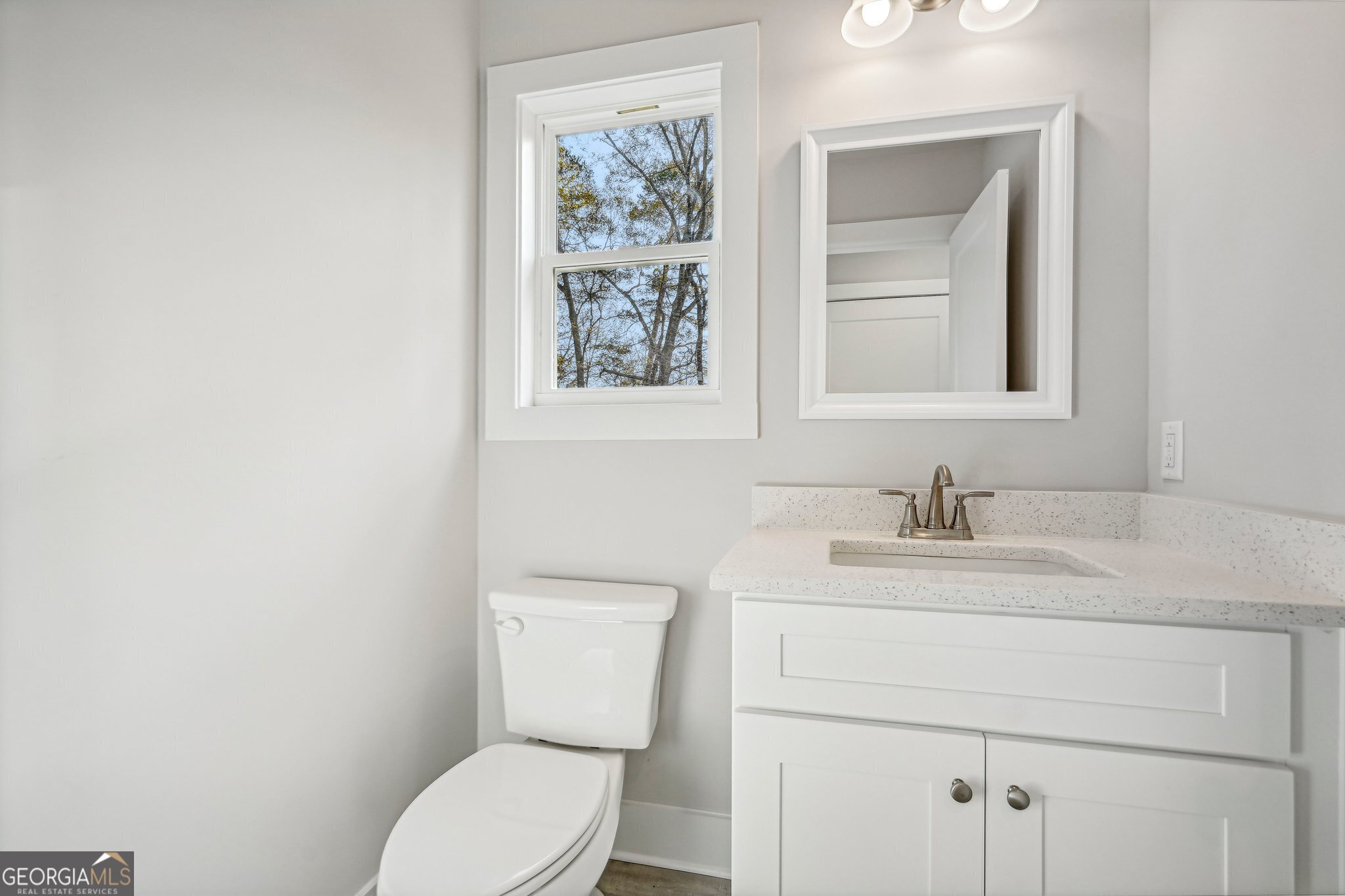 Single Family Residence in Gainesville GA 6510 Crystal Cove Trail 12.jpg