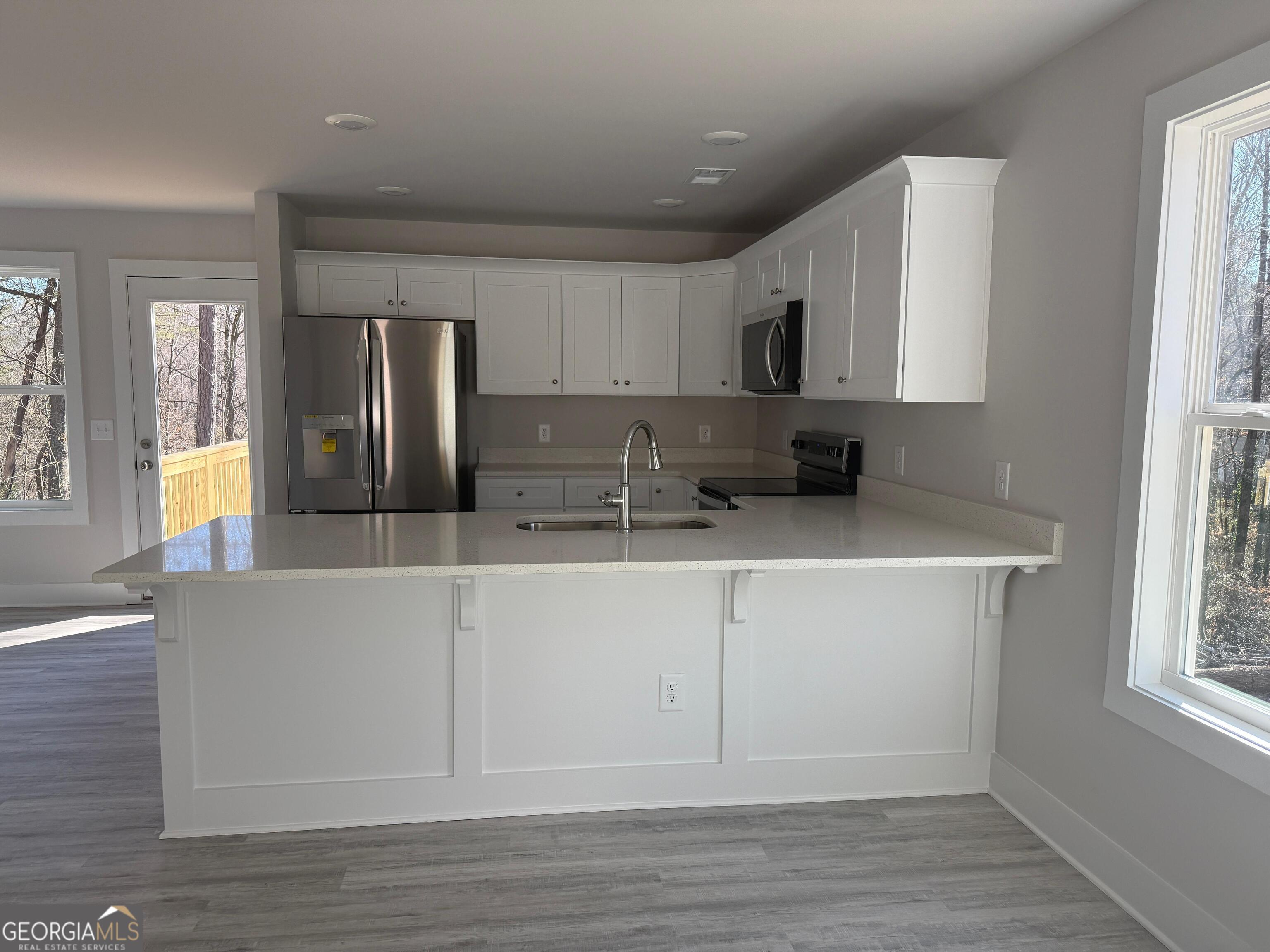 Single Family Residence in Gainesville GA 6510 Crystal Cove Trail 42.jpg