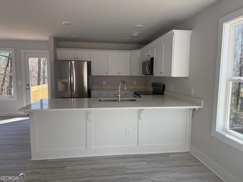 Single Family Residence in Gainesville GA 6510 Crystal Cove Trail 42.jpg
