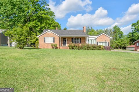 Single Family Residence in Washington GA 314 Poplar Drive.jpg