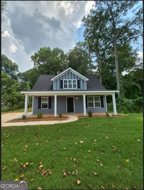 Single Family Residence in Monroe GA 1407 S Broad Street.jpg