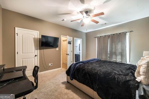 Single Family Residence in Bonaire GA 110 Pocono Court 12.jpg