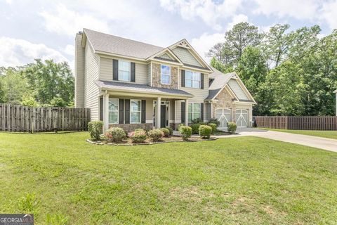 Single Family Residence in Bonaire GA 110 Pocono Court 2.jpg