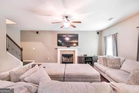 Single Family Residence in Bonaire GA 110 Pocono Court 8.jpg