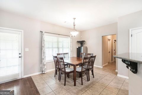 Single Family Residence in Bonaire GA 110 Pocono Court 9.jpg
