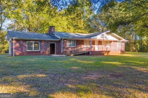 Single Family Residence in Carnesville GA 4638 Highway 63.jpg