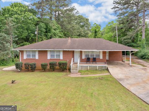 Single Family Residence in Morrow GA 2609 Lake Harbin Road.jpg