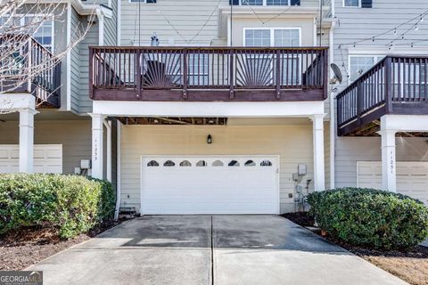 Townhouse in Alpharetta GA 11253 Musette Circle 40.jpg