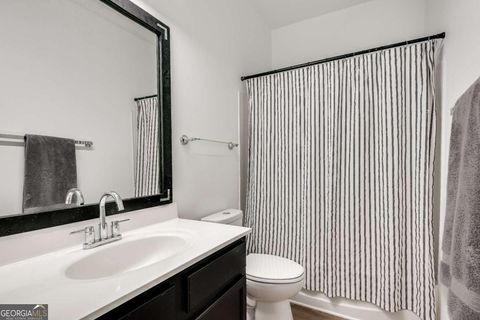 Townhouse in Alpharetta GA 11253 Musette Circle 26.jpg