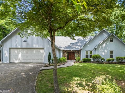 Single Family Residence in Roswell GA 4212 Burns Heritage Trail.jpg