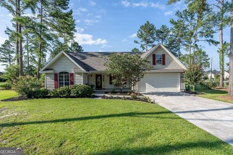 Single Family Residence in Douglas GA 371 Summertree Road.jpg