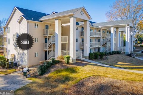 Single Family Residence in Villa Rica GA 706 Berry Court.jpg