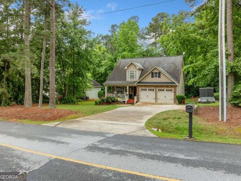 Single Family Residence in Villa Rica GA 4079 Essex Drive.jpg