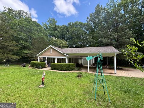 Single Family Residence in Buckhead GA 1491 Swords Trail.jpg