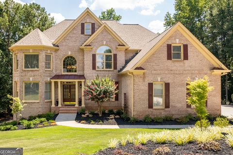 Single Family Residence in Alpharetta GA 155 Hollymount Road.jpg