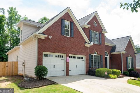 Single Family Residence in Buford GA 4046 Creekview Ridge Drive.jpg