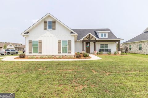 Single Family Residence in Kathleen GA 101 Mosswood Court.jpg