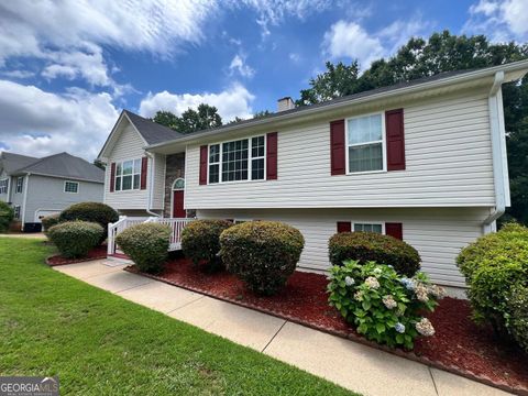 Single Family Residence in Douglasville GA 1670 Harvest Hill.jpg